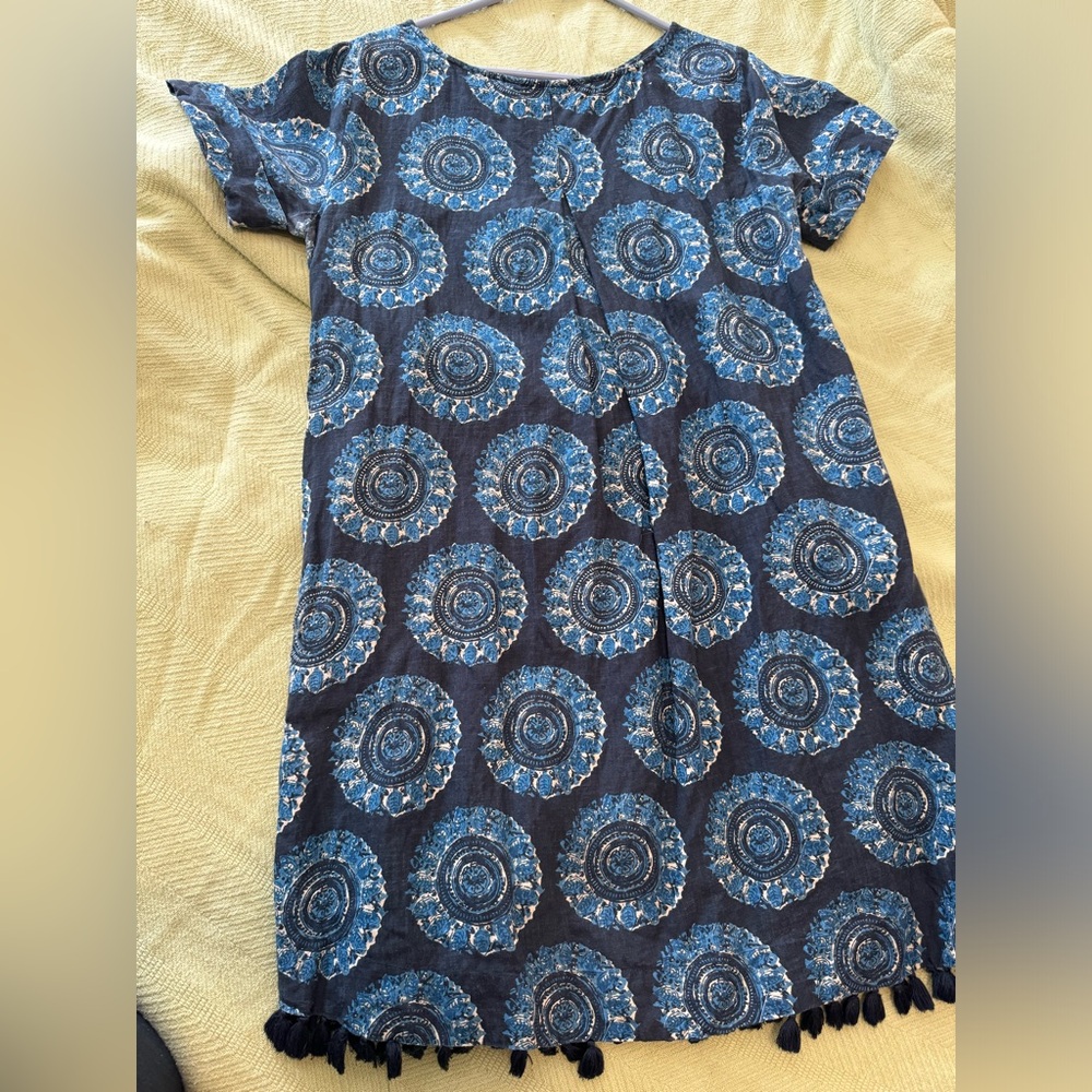Roller Rabbit Dress w/ pockets - Picture 2 of 4